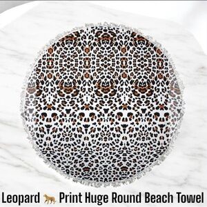 Huge Leopard 🐆 Print Huge Round Beach Towel NWT